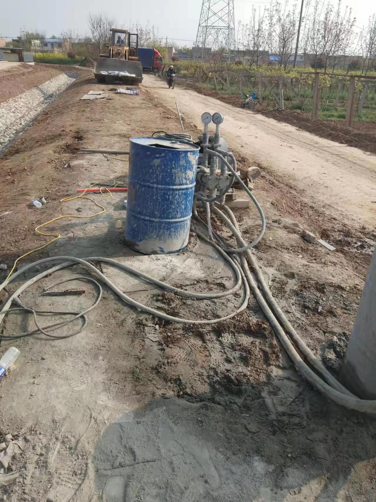 科尔沁右翼前顶管注浆